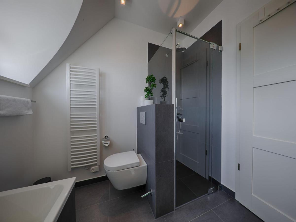 Reetland Am Meer - Premium Reetdachvilla Mit 3 Schlafzimmern, Sauna Und Kamin F27 德兰斯克 外观 照片