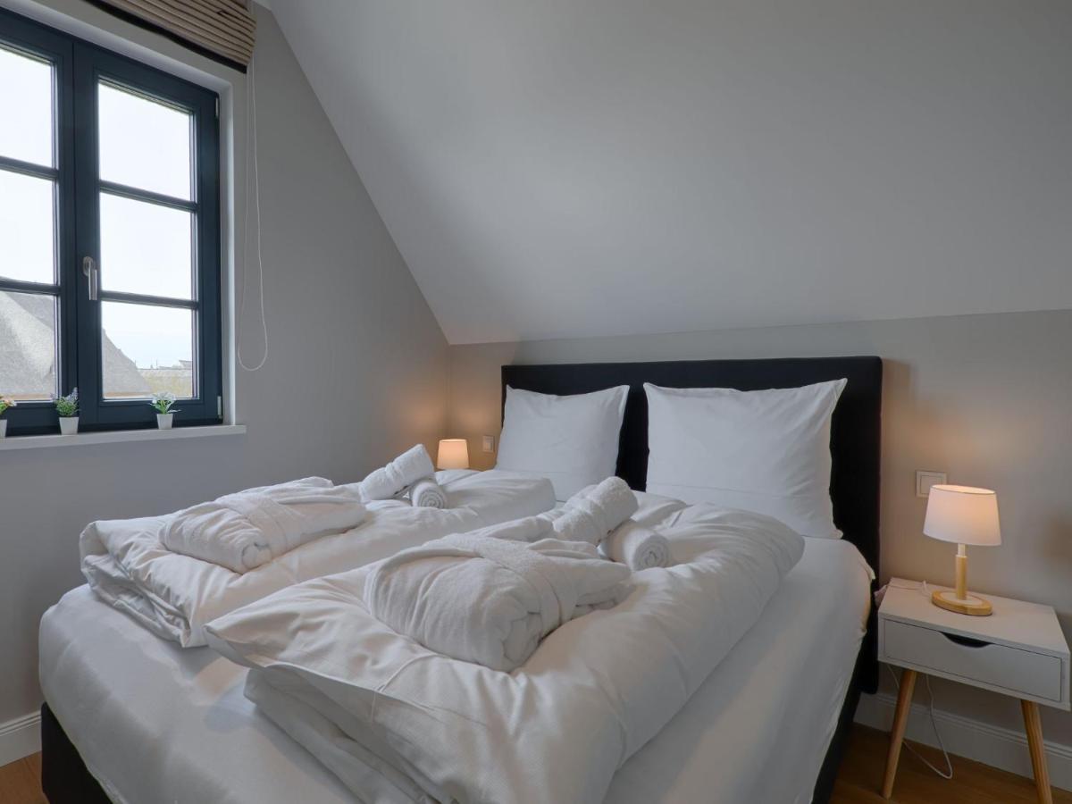 Reetland Am Meer - Premium Reetdachvilla Mit 3 Schlafzimmern, Sauna Und Kamin F27 德兰斯克 外观 照片
