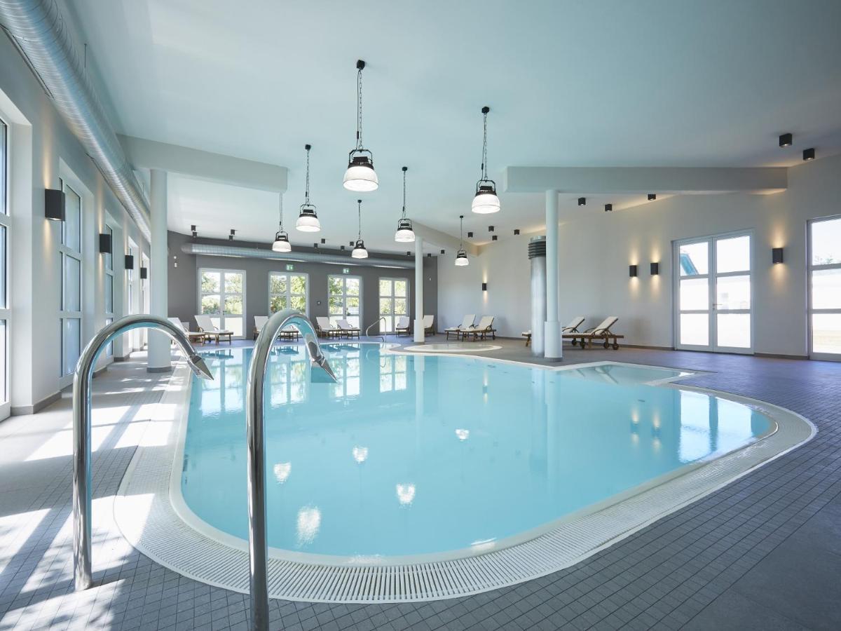 Reetland Am Meer - Premium Reetdachvilla Mit 3 Schlafzimmern, Sauna Und Kamin F27 德兰斯克 外观 照片